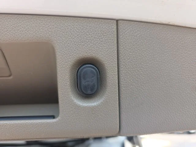 Used 2017 White Chevrolet LT image 13