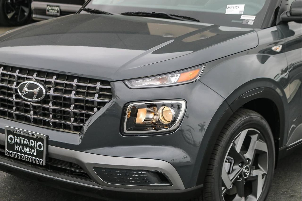 New 2026 Gray Hyundai SEL image 30