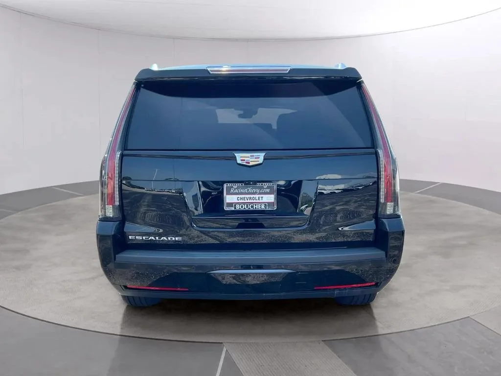 Used 2019 BLACK RAVEN Cadillac Premium Luxury image 6