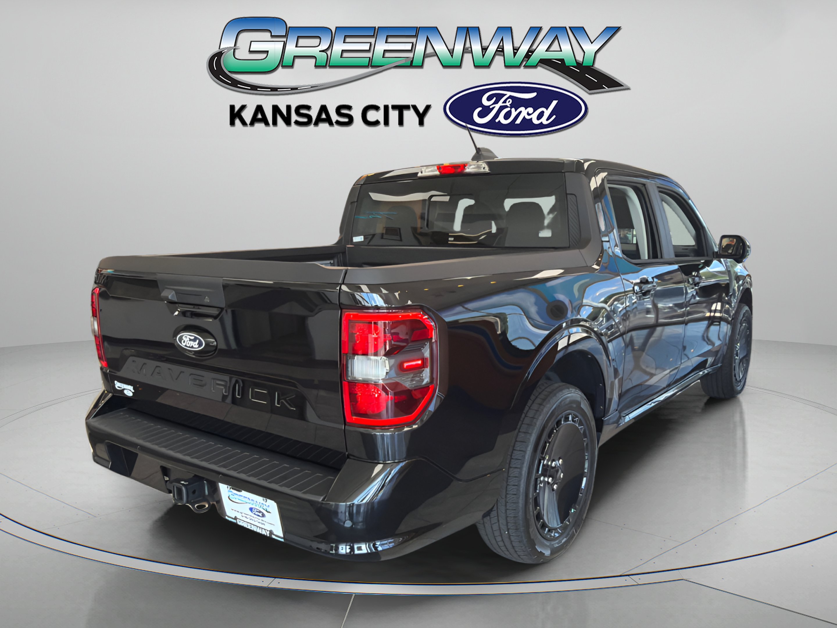 New 2026 Shadow Black Ford Maverick Lobo™ image 8