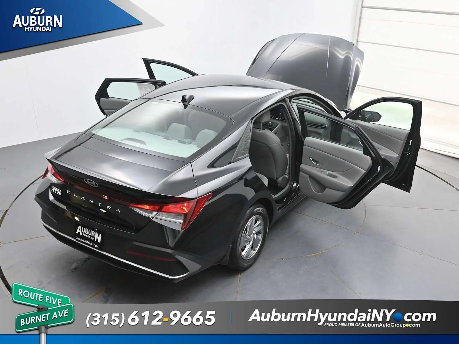 Used 2024 Abyss Black Hyundai SE image 37