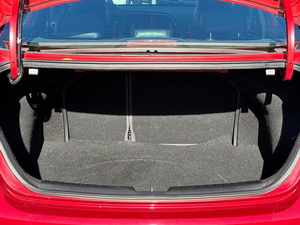 Used 2017 Red Hyundai Sport image 28