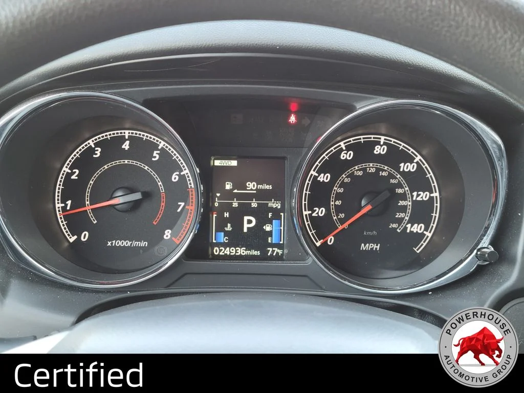 Used 2025 Silver Mitsubishi  image 32