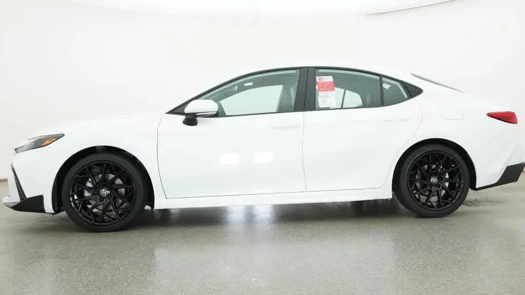 New 2026 Ice Cap Toyota SE image 19