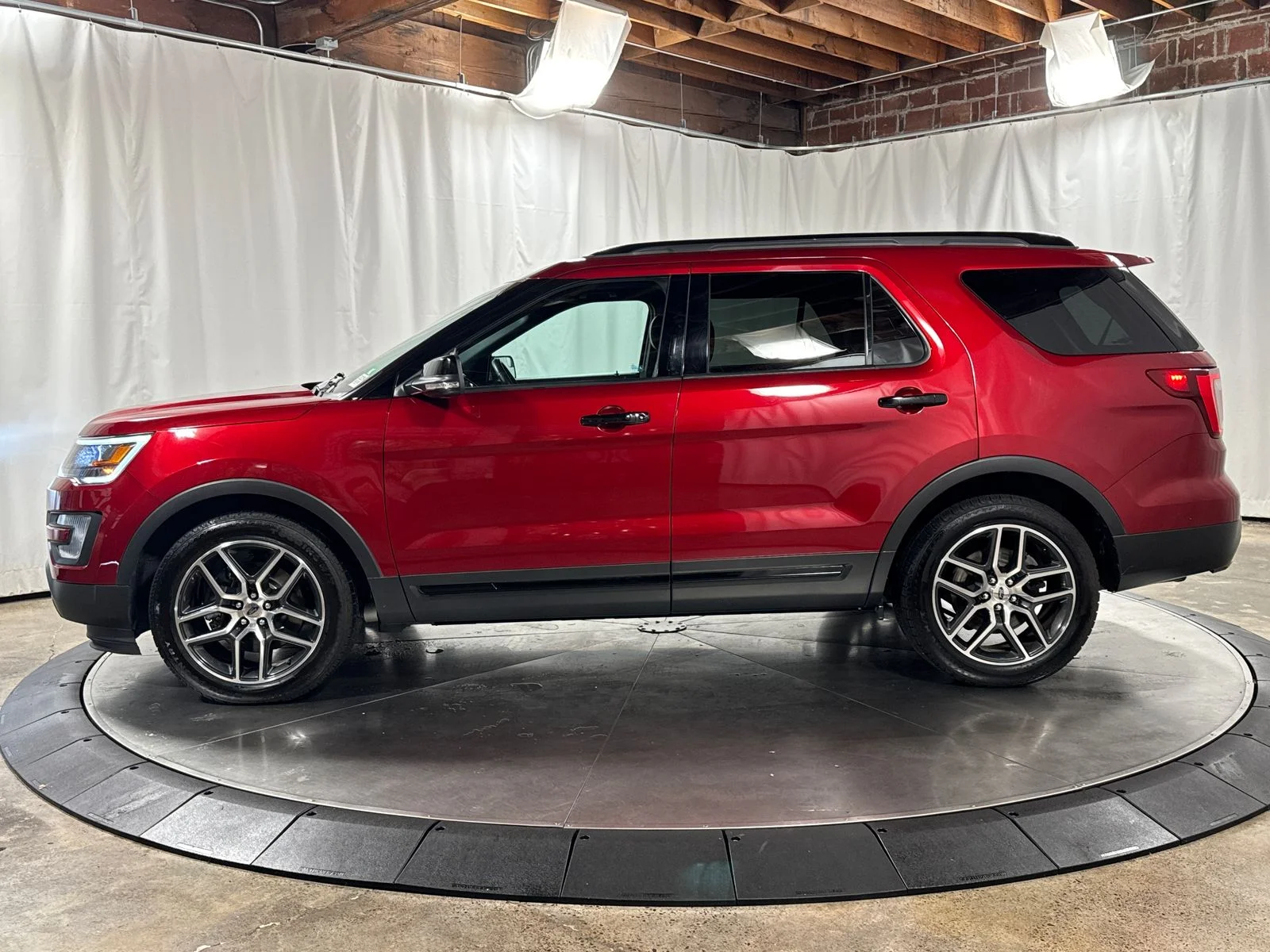 Used 2017 Red Ford Sport image 8
