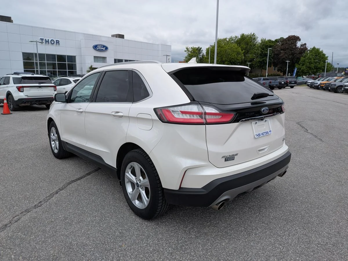 Used 2019 White Ford Sel Awd image 10