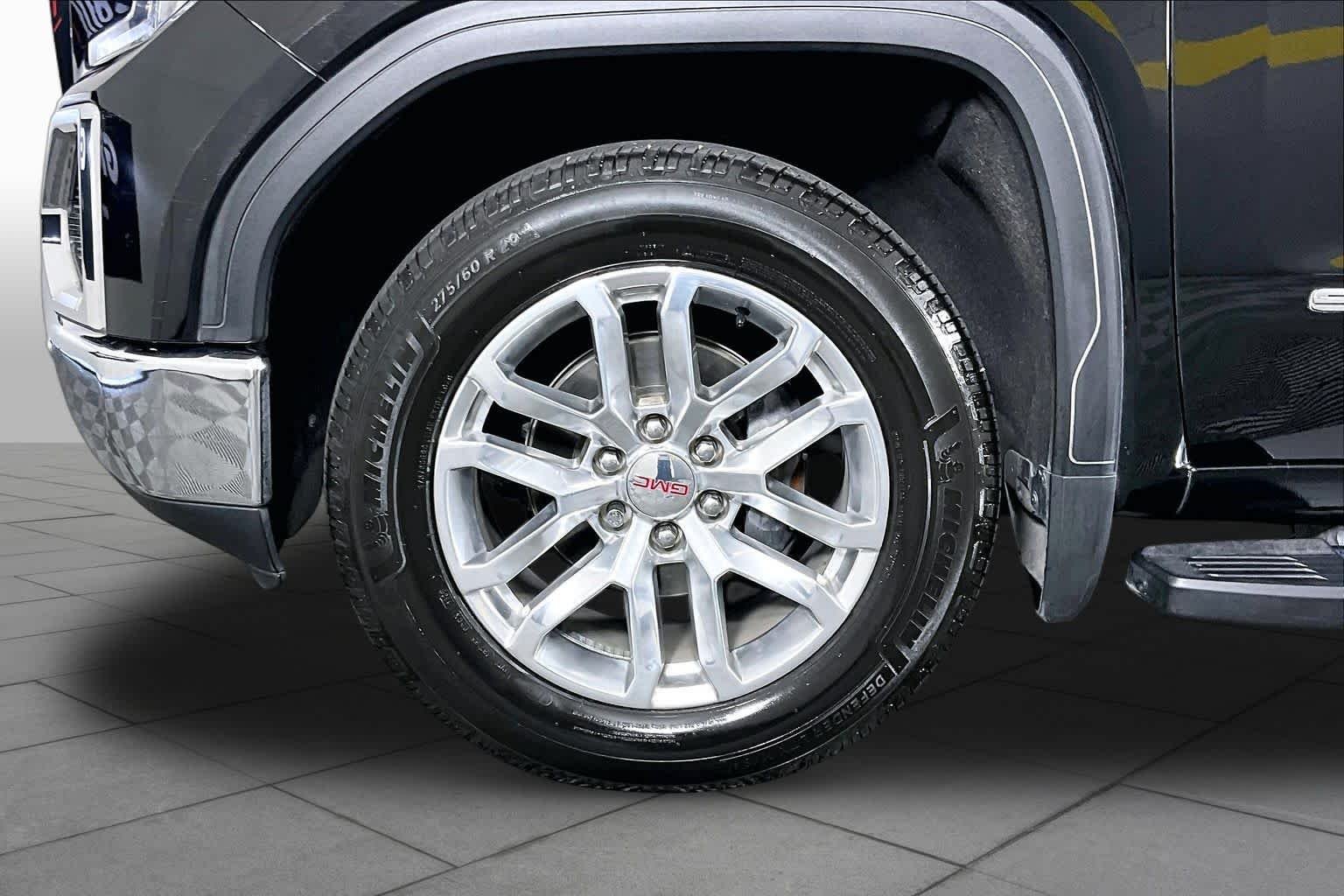 Used 2022 Onyx Black GMC SLT image 11