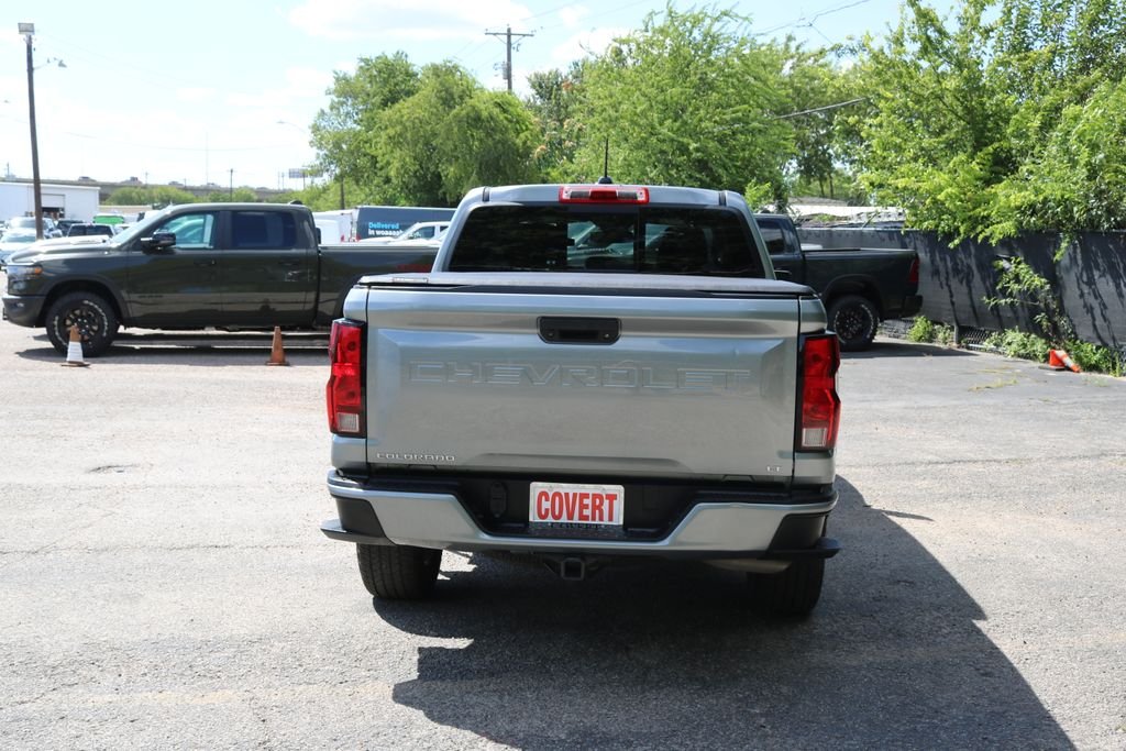 Used 2024 Gray Chevrolet LT image 4