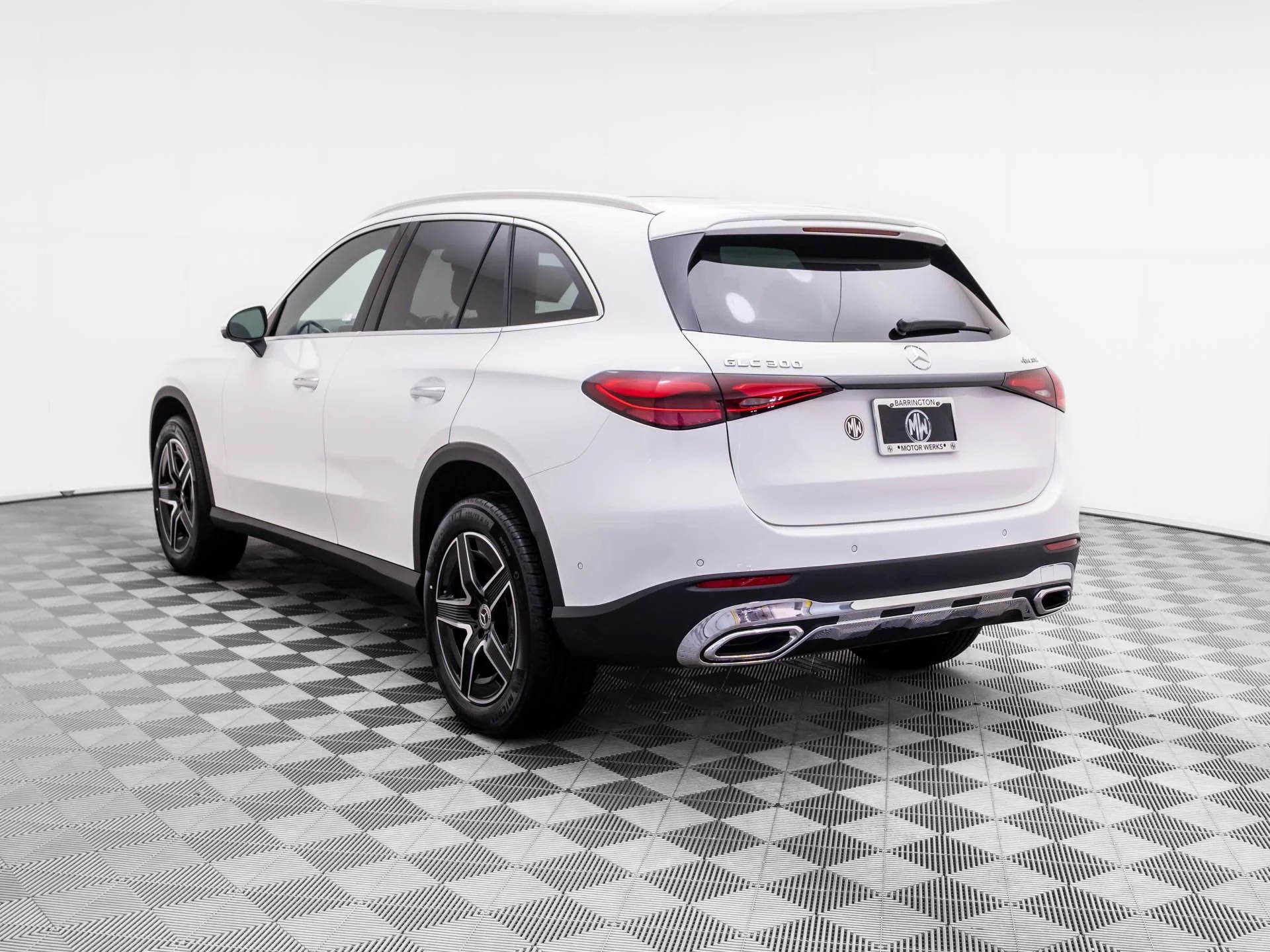 New 2026 White Mercedes-Benz GLC 300 image 3