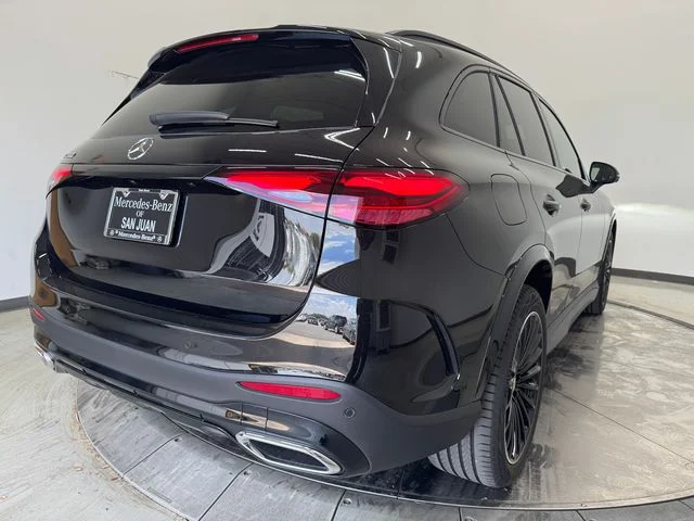 New 2027 Black Mercedes-Benz GLC 300 image 32