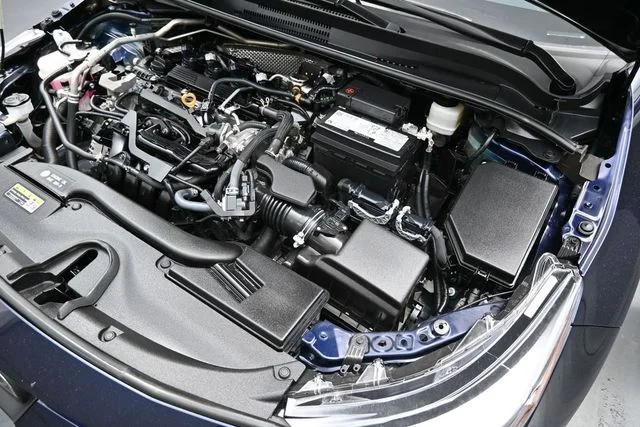 2025 Toyota Corolla LE - Photo 33