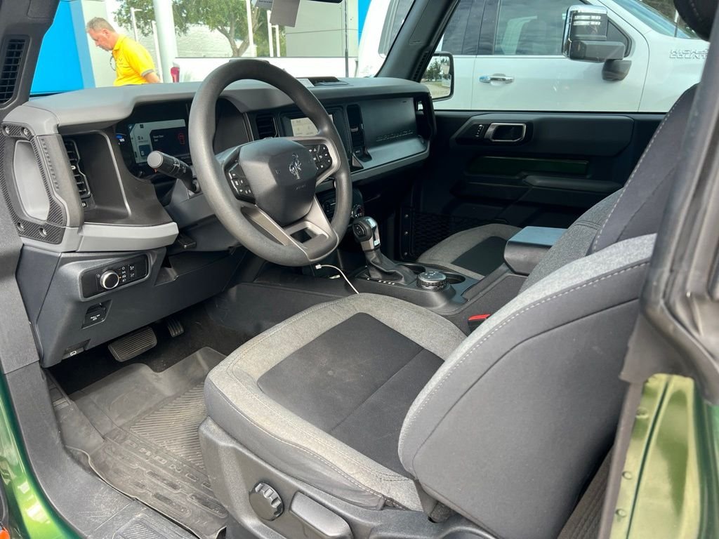 Used 2023 Green Ford Base image 6