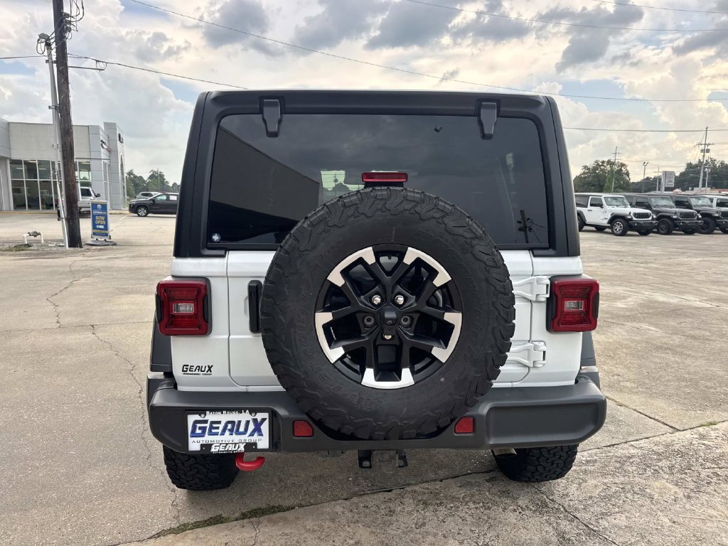 Used 2025 White Jeep Rubicon image 11