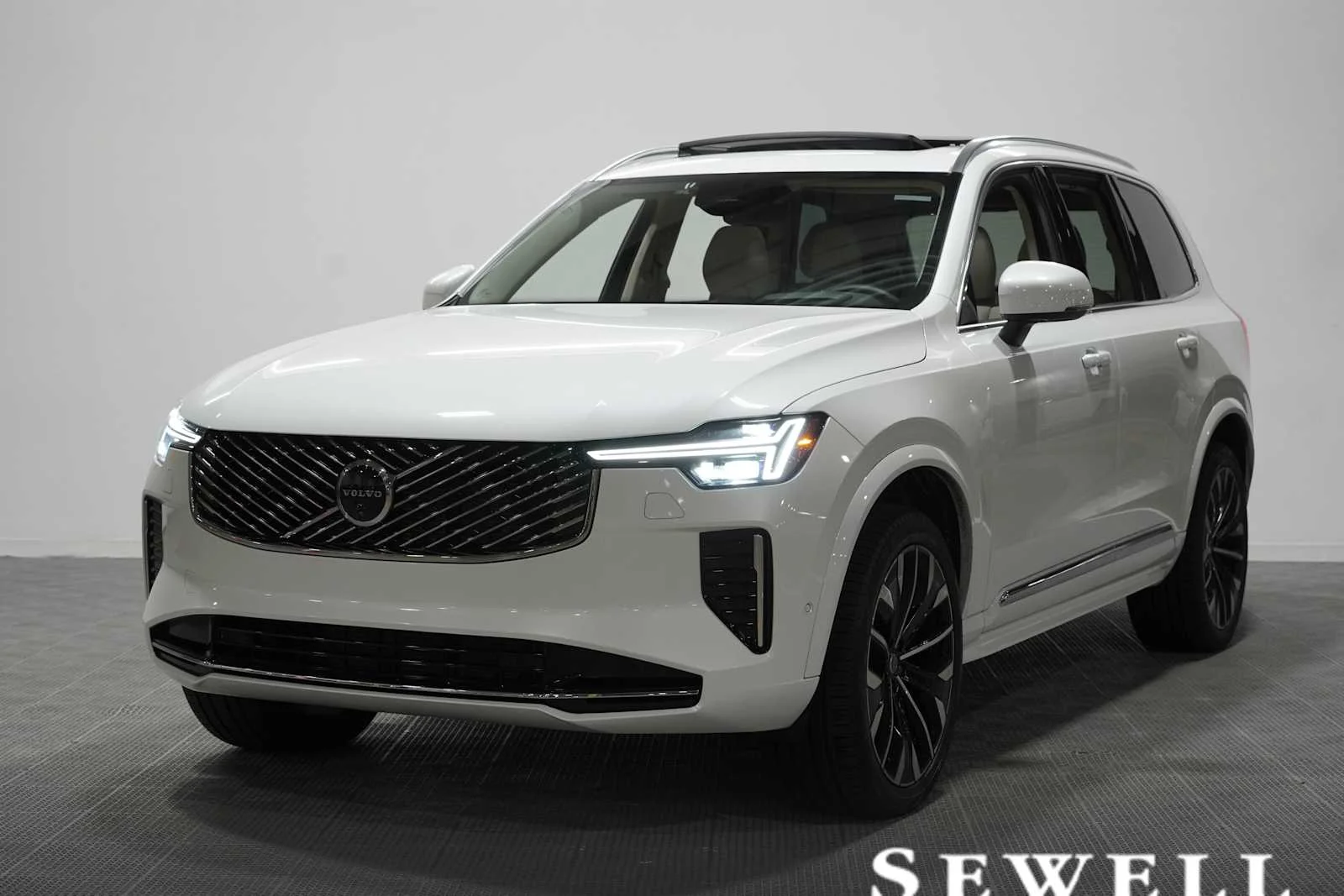 2025 Volvo XC90 B5 Ultra Bright 6-Seater 4WD's photo