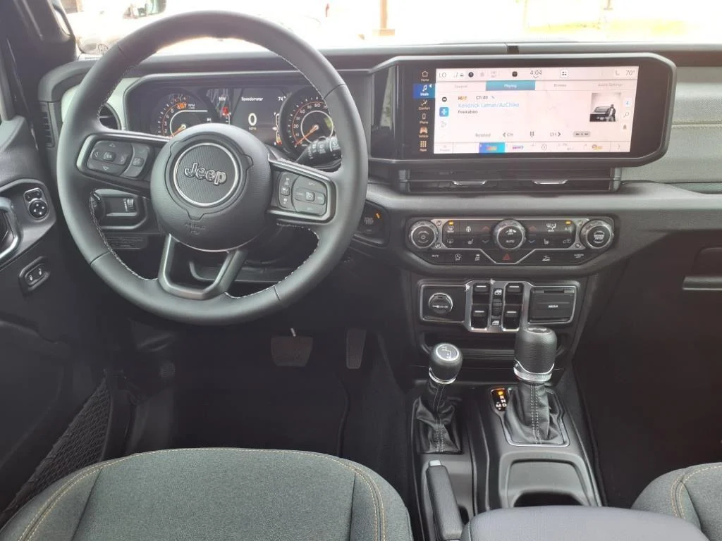 Used 2025 Black Clearcoat Jeep Sport S image 24