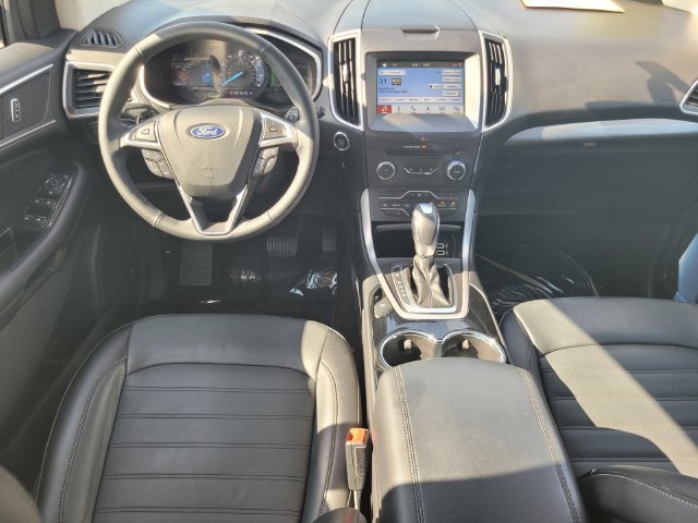 Used 2018 Blue Ford SEL image 16