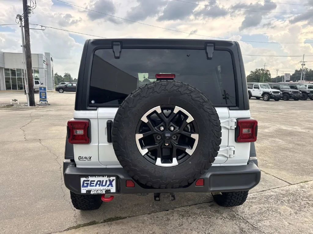 Used 2025 White Jeep Rubicon image 11