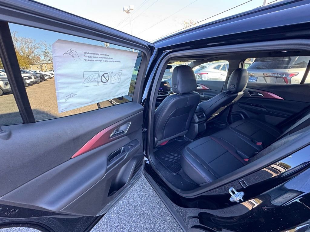2026 Chevrolet Equinox EV RS - Photo 18