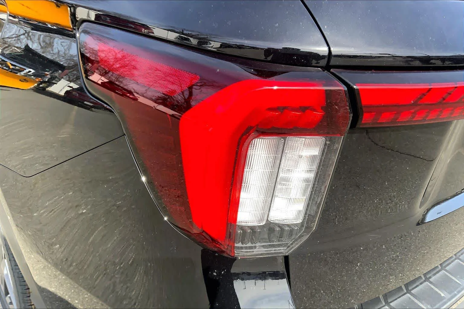 New 2026 Agate Black Metallic Ford ST-Line image 5