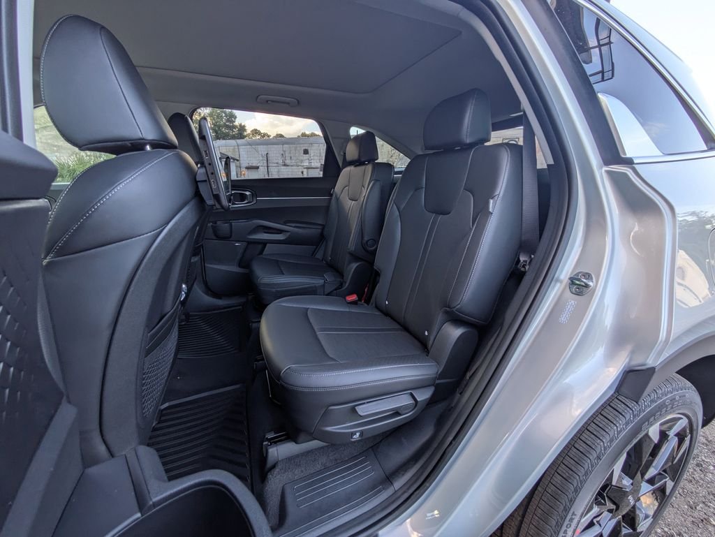 New 2026 Ivory Silver Kia EX image 14