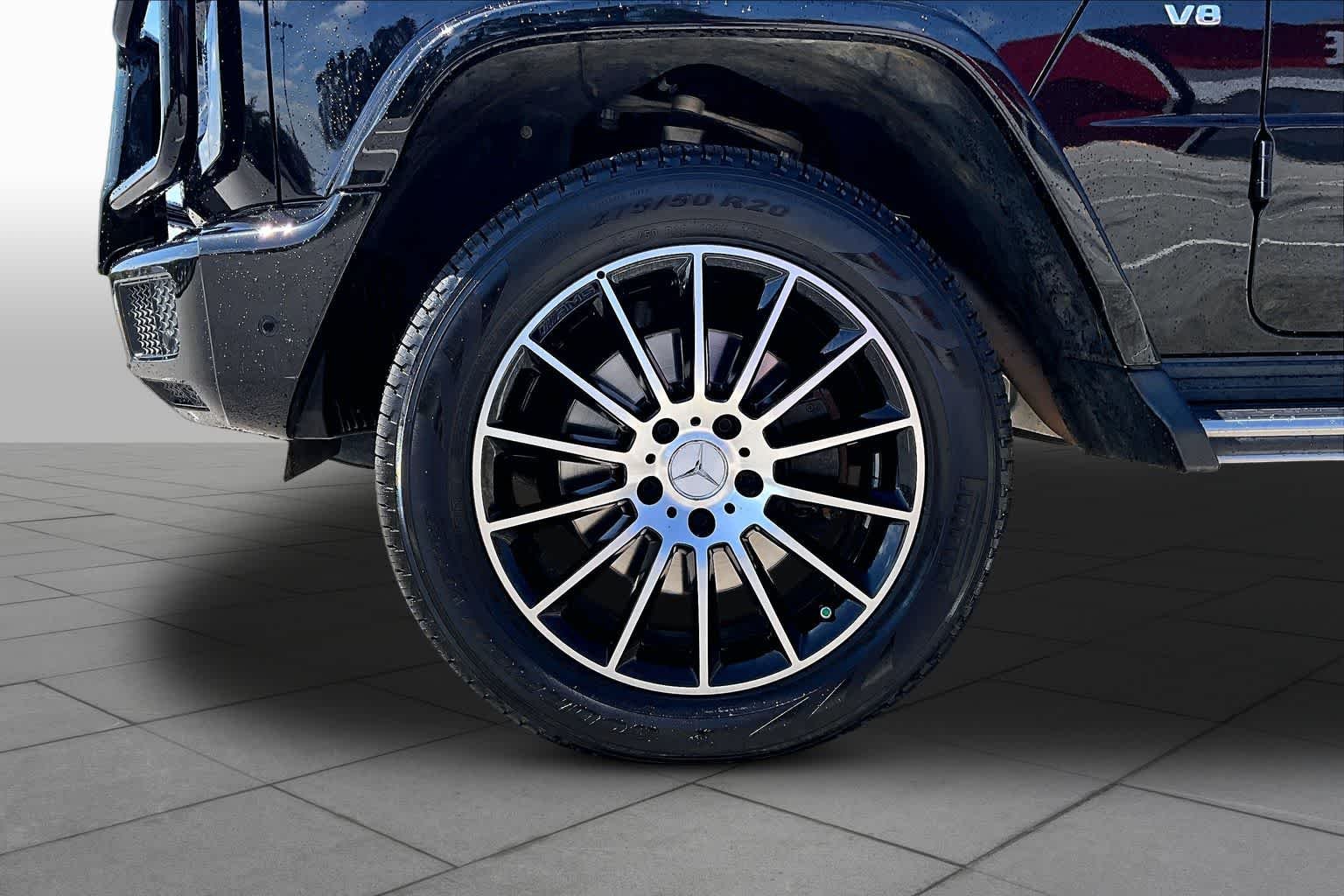 Used 2022 Obsidian Black Metallic Mercedes-Benz G 550 image 11