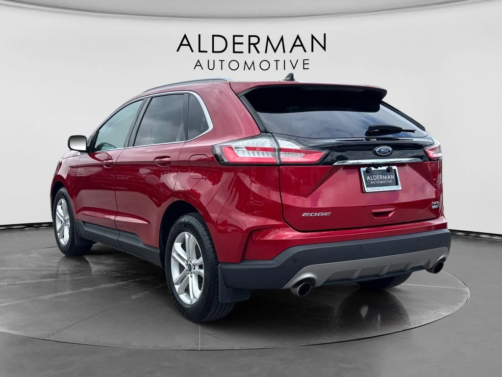 Used 2020 Red Ford SEL image 3