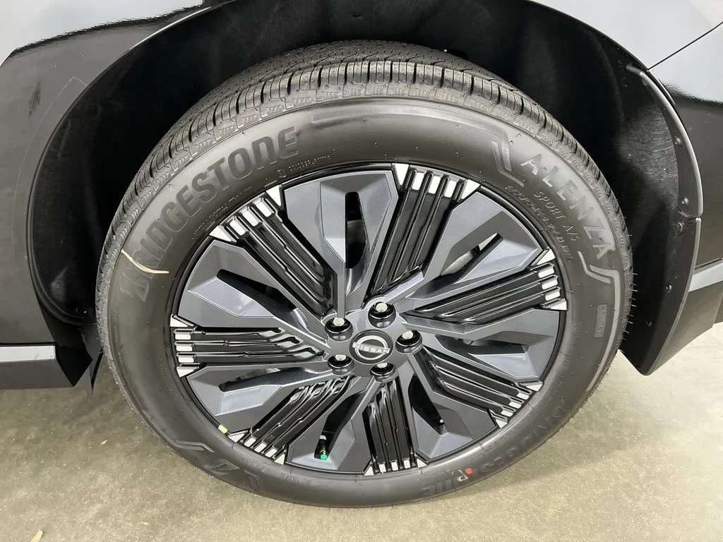 New 2026 Super Black Nissan Platinum image 19