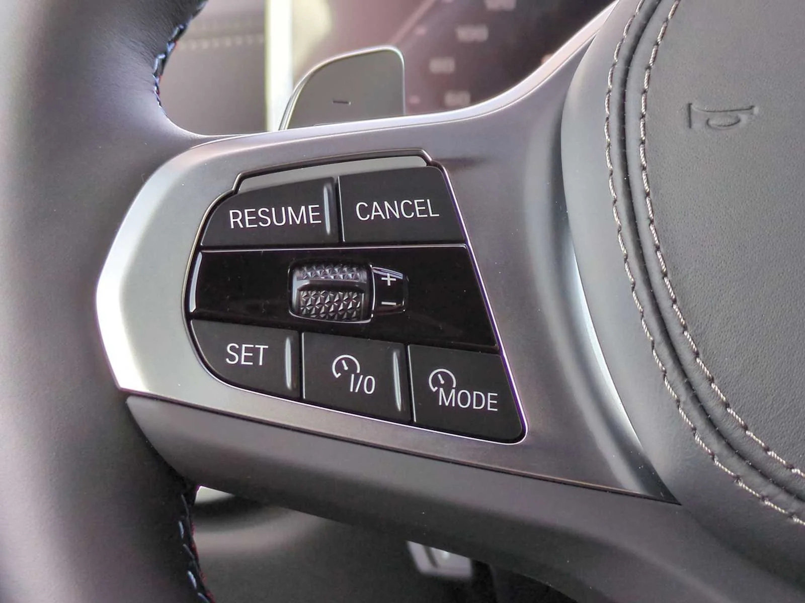 New 2026 Brooklyn Grey Metallic BMW M60i image 25