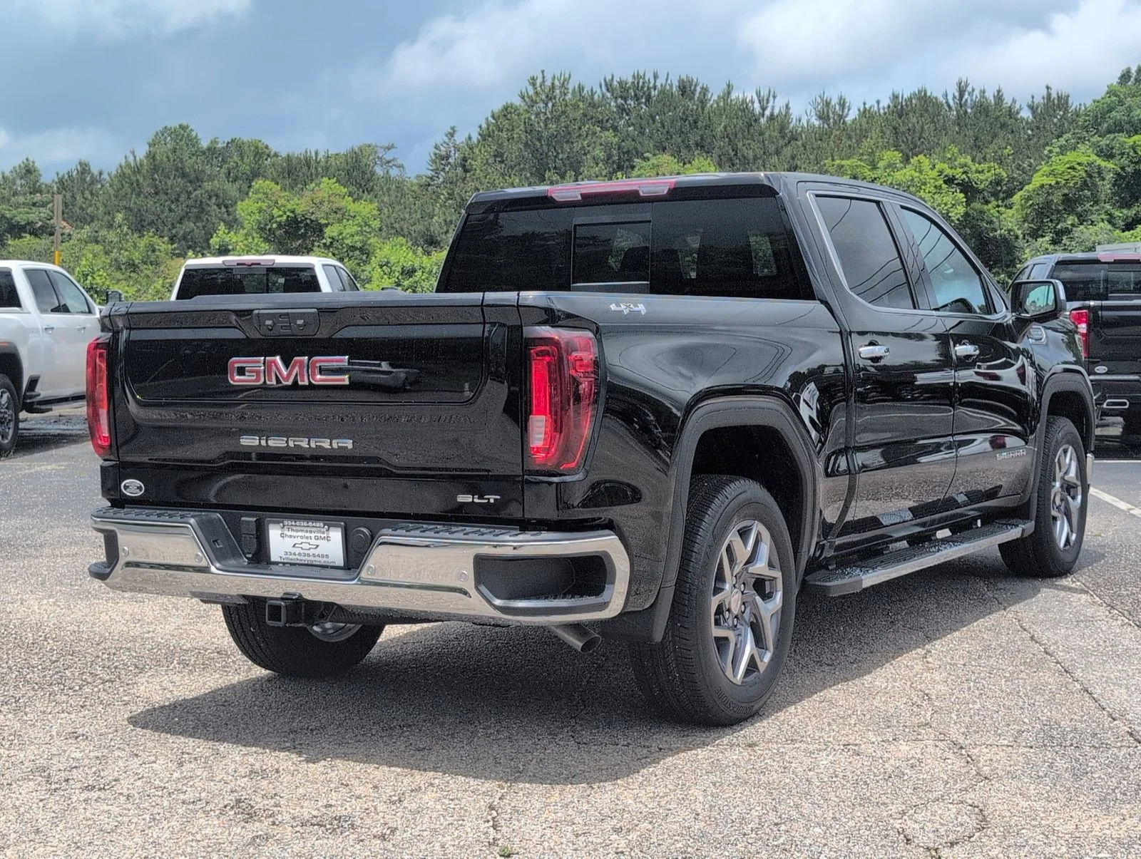 New 2026 Onyx Black GMC SLT image 7