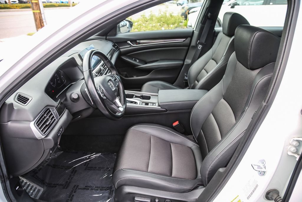 Used 2021 Platinum White Pearl Honda Sport image 17
