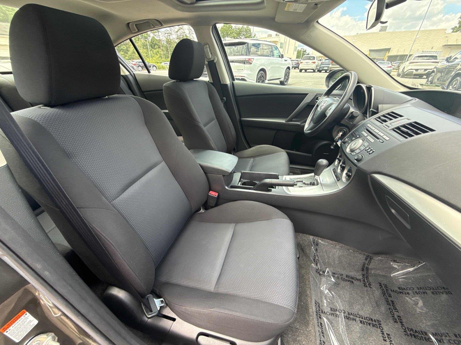 Used 2010 Graphite Mica Mazda i Touring image 25