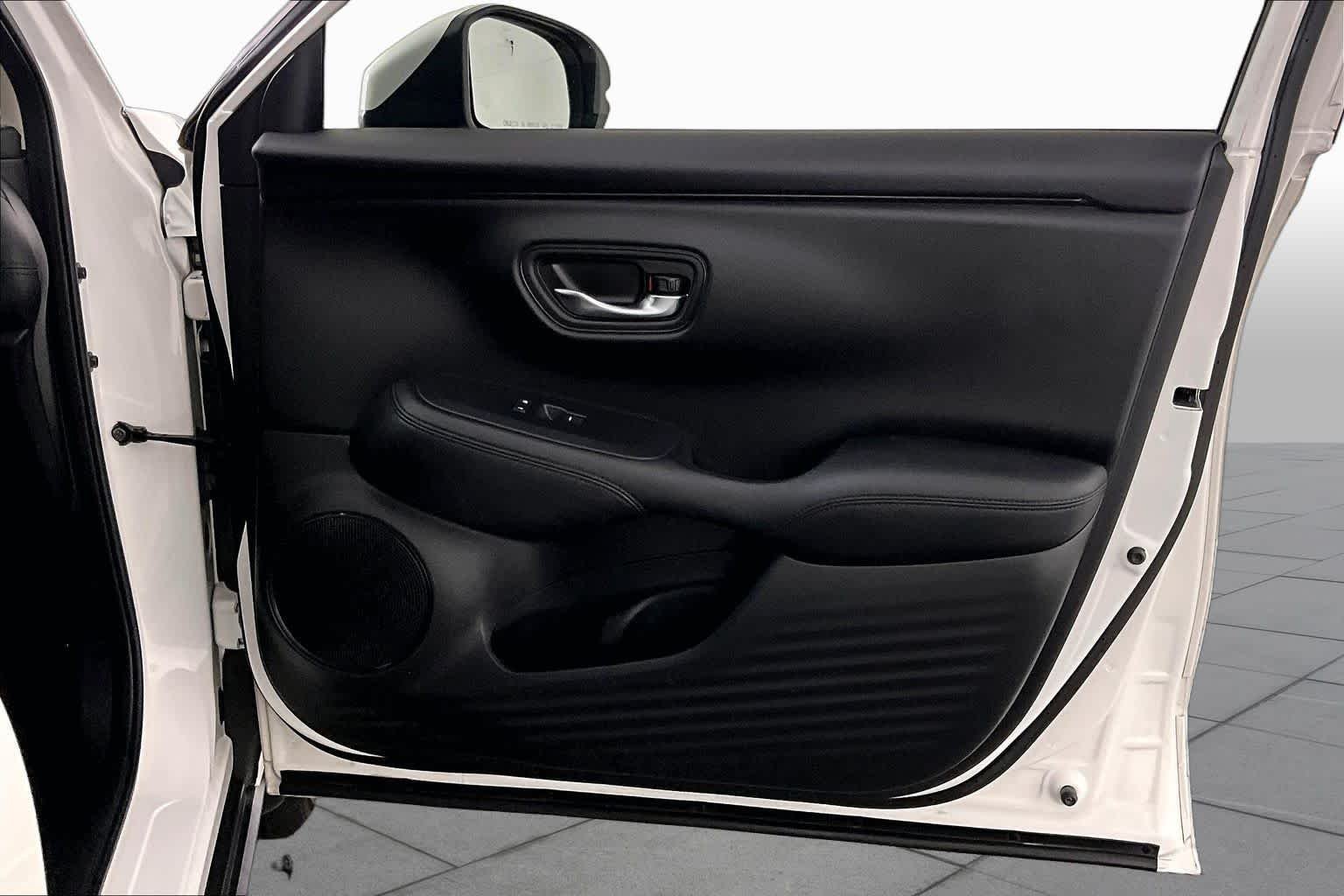 Used 2023 Platinum White Pearl Honda LX image 20
