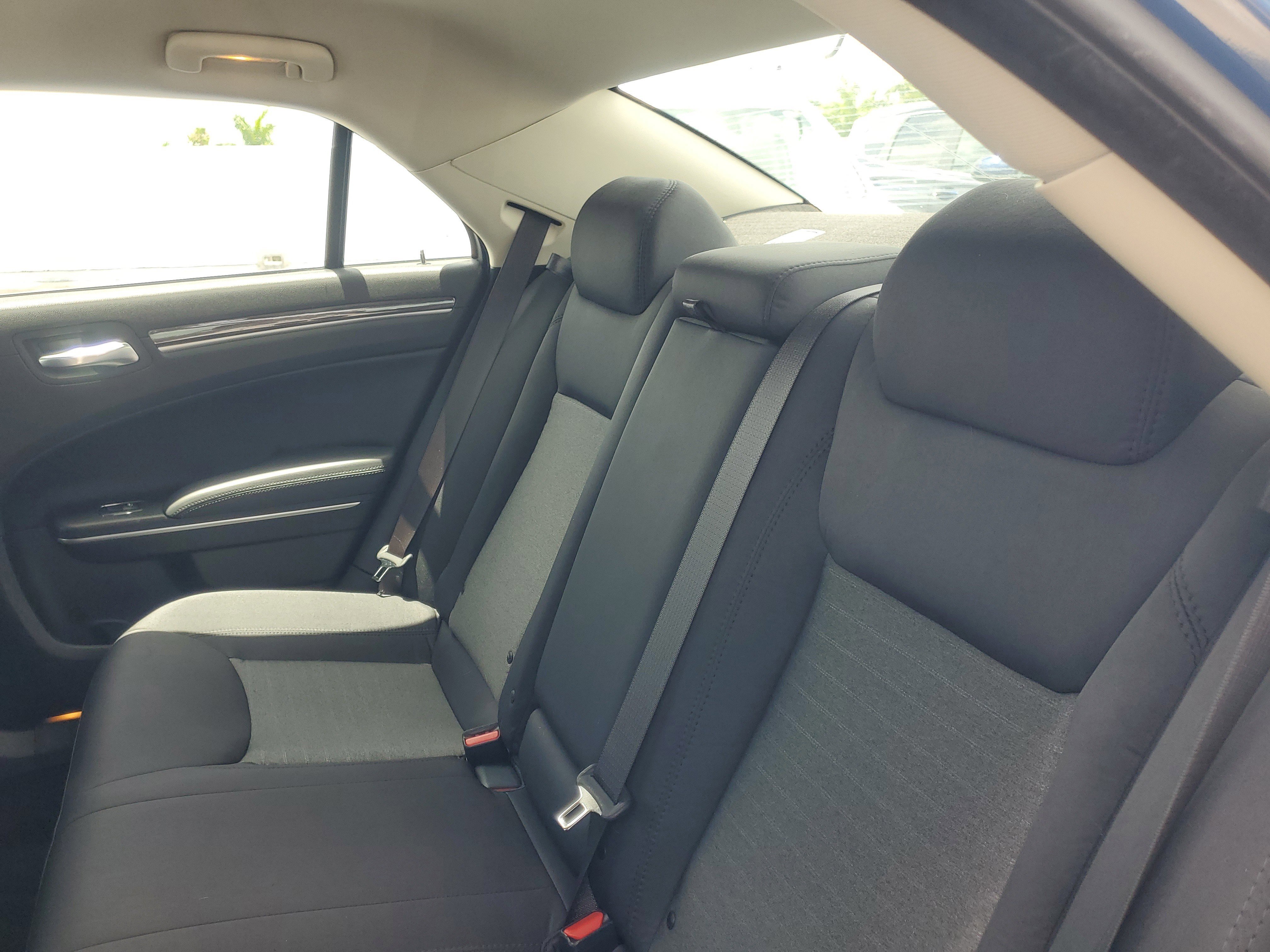 Used 2022 Frostbite Chrysler Touring image 12
