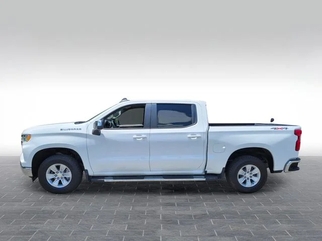 Used 2023 White Chevrolet LT image 4