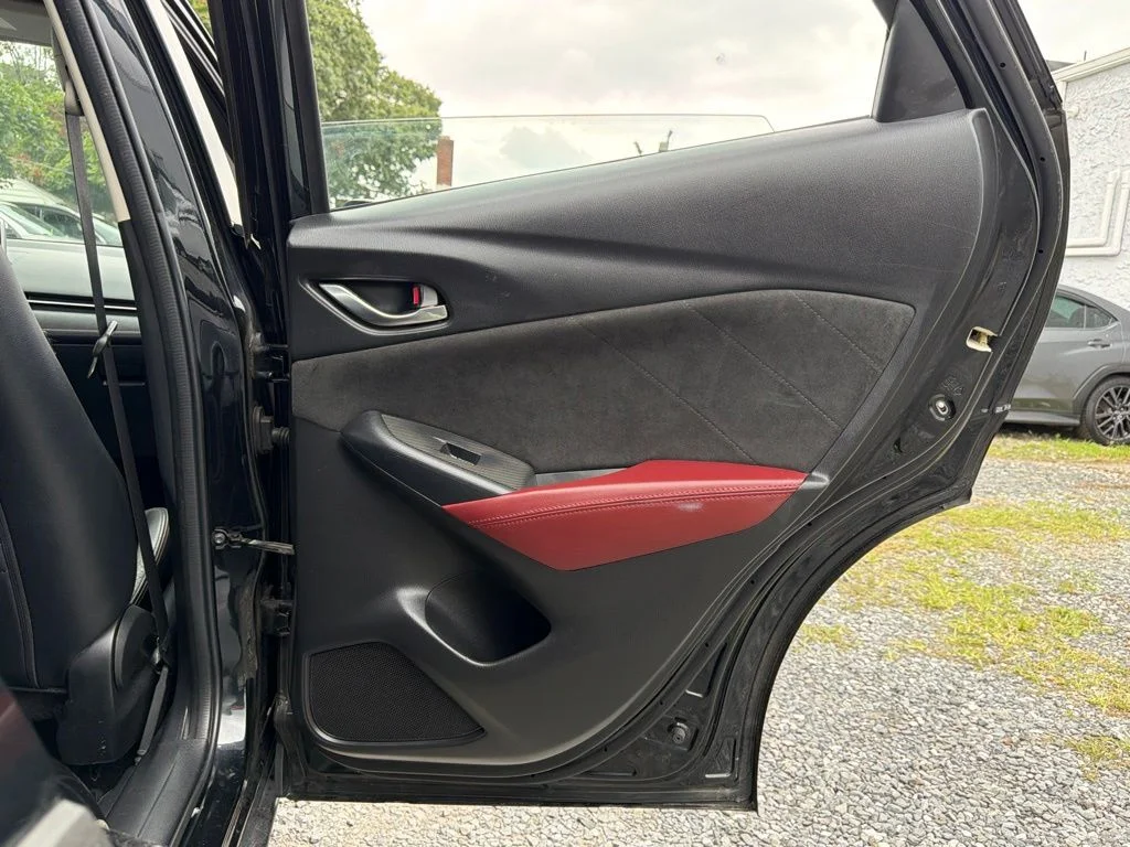 Used 2017 Black Mazda Grand Touring image 16