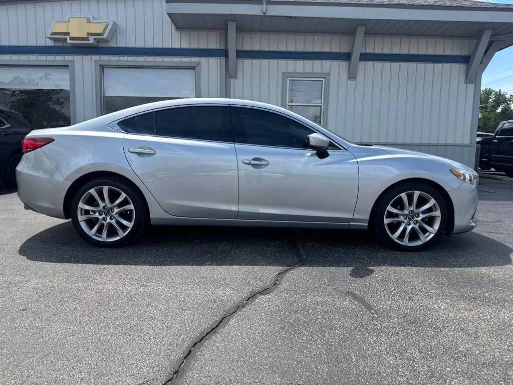 Used 2017 Silver Mazda Touring image 8