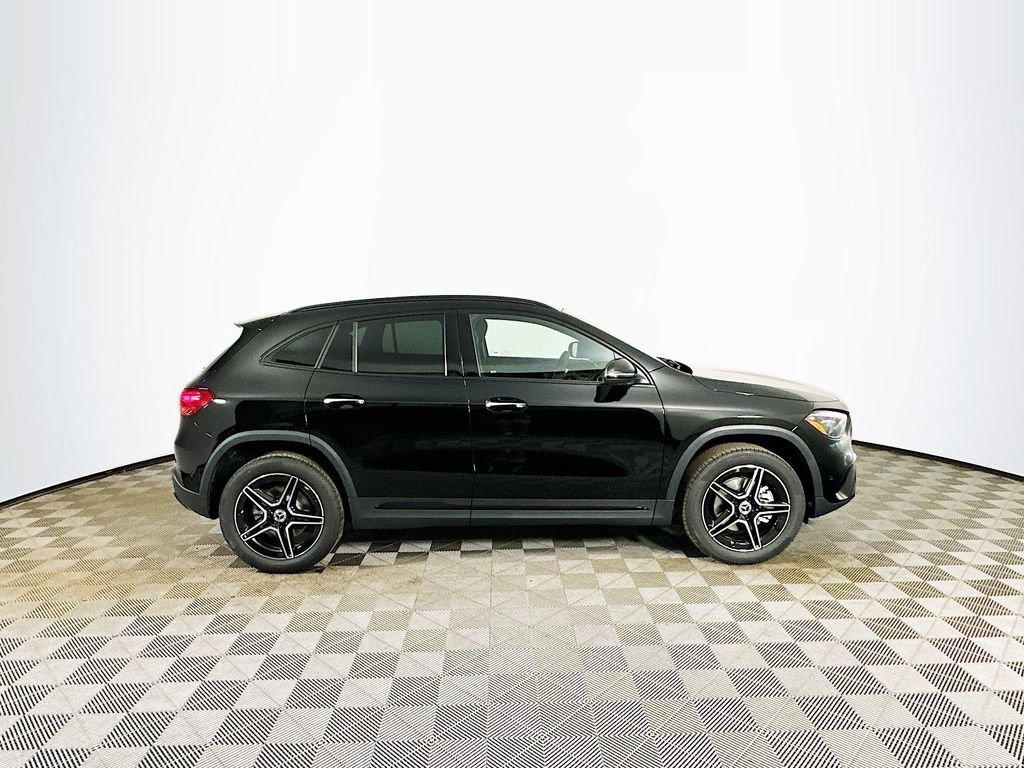 New 2026 Night Black Mercedes-Benz GLA 250 image 38