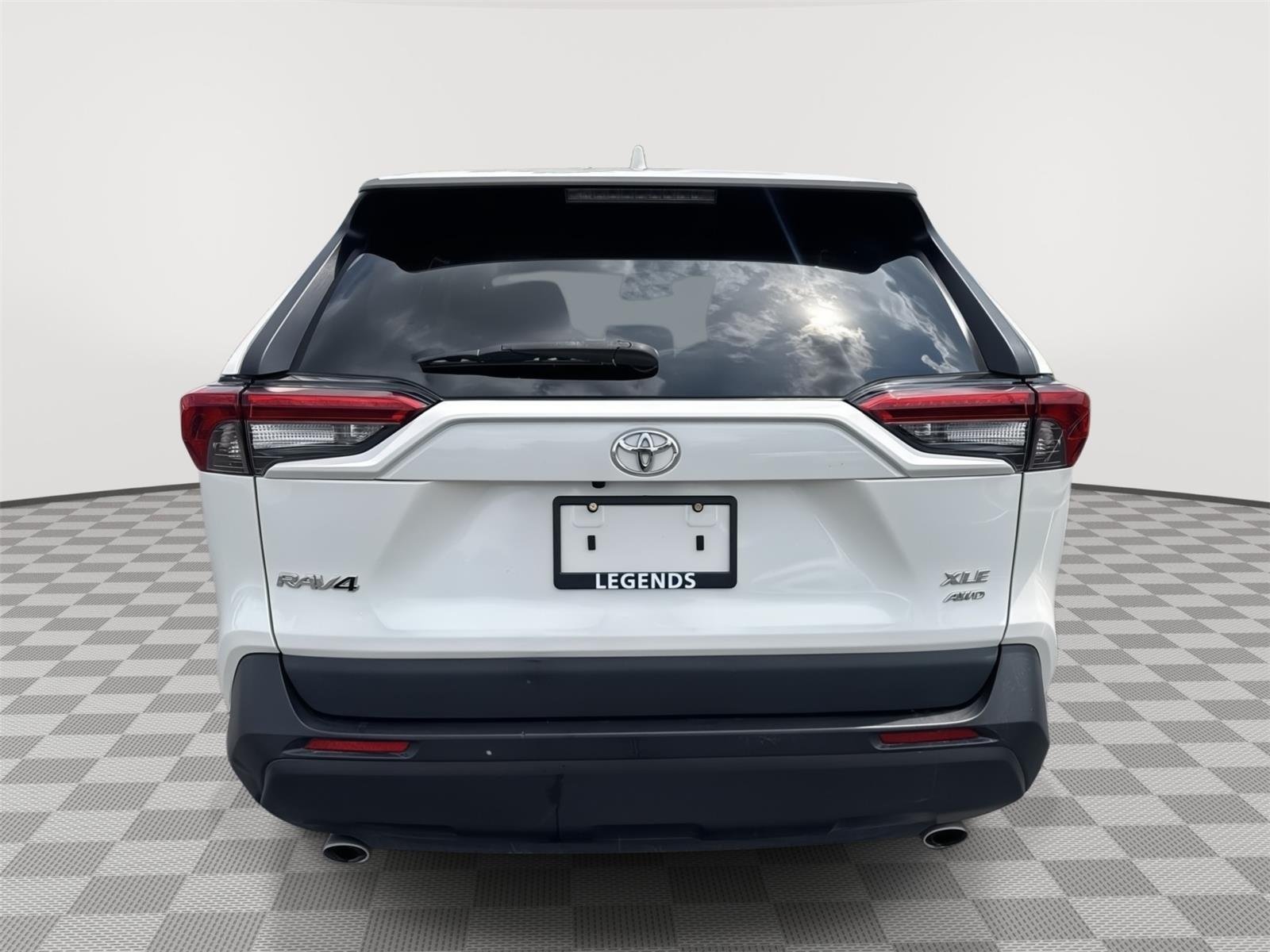 Certified Used 2022 Blizzard Pearl Toyota XLE Premium image 13