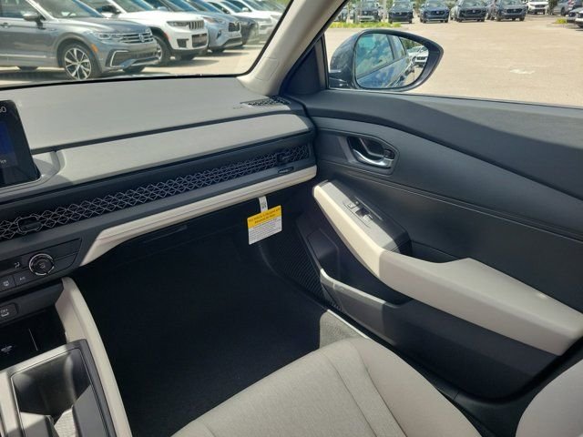 New 2026 Meteorite Gray Metallic Honda LX image 15