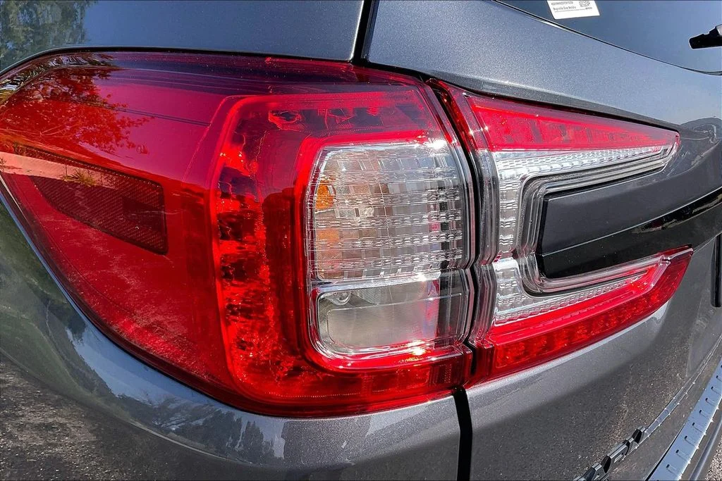 Used 2026 Gray Subaru Premium image 29