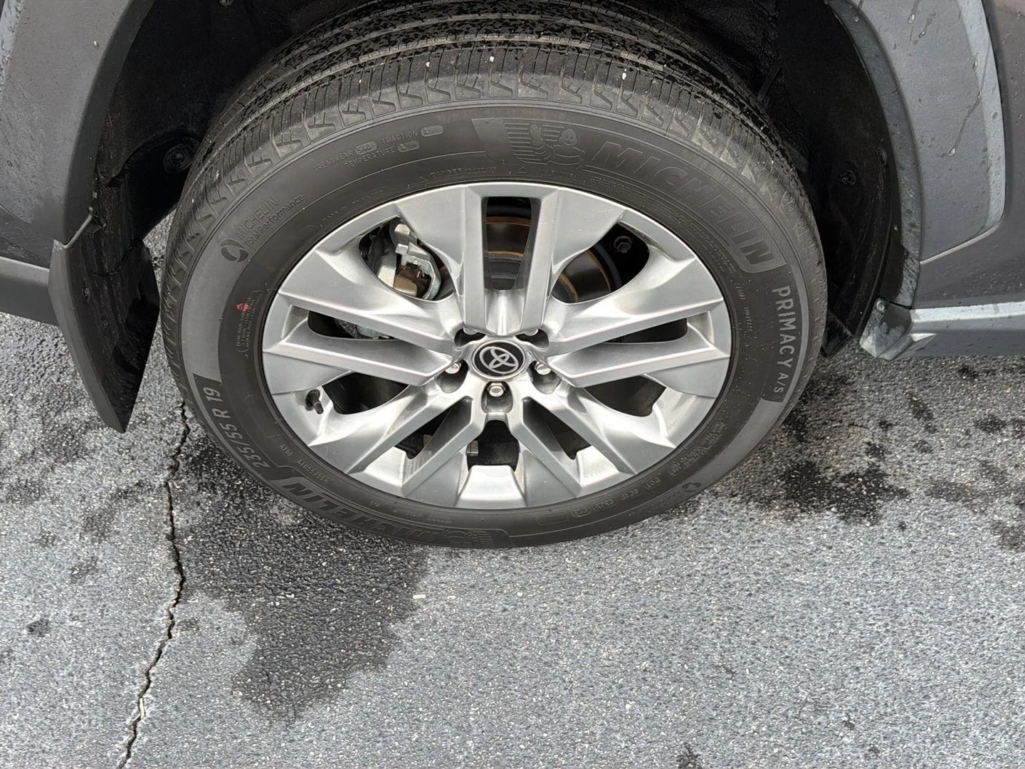 Certified Used 2024 Magnetic Gray Metallic Toyota XLE Premium image 40