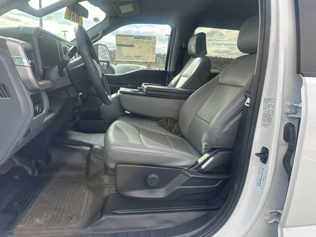 Used 2024 White Ford XL image 28