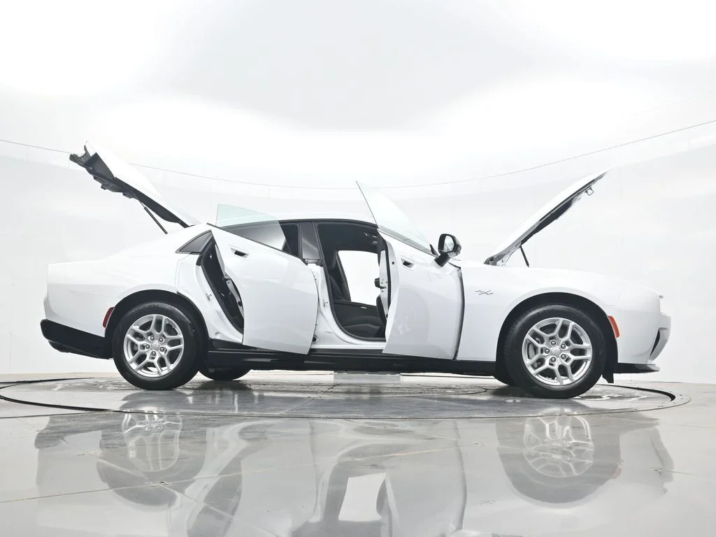New 2026 White Knuckle Exterior Paint Dodge R/T image 48