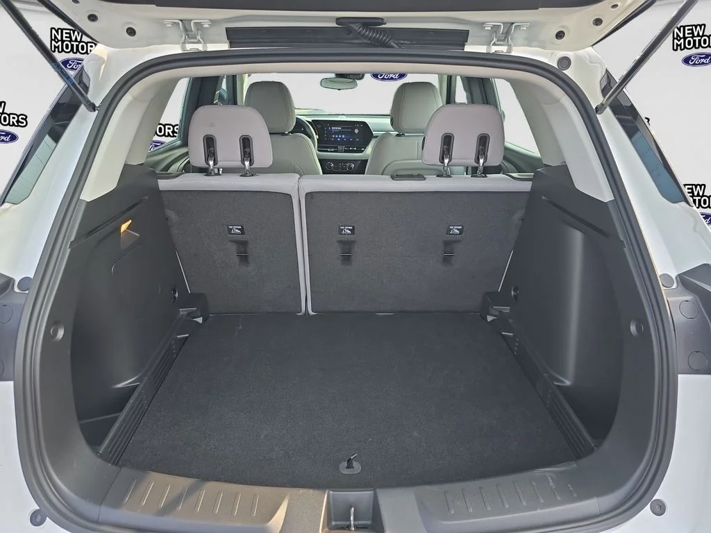 Used 2024 Summit White Chevrolet LS image 16