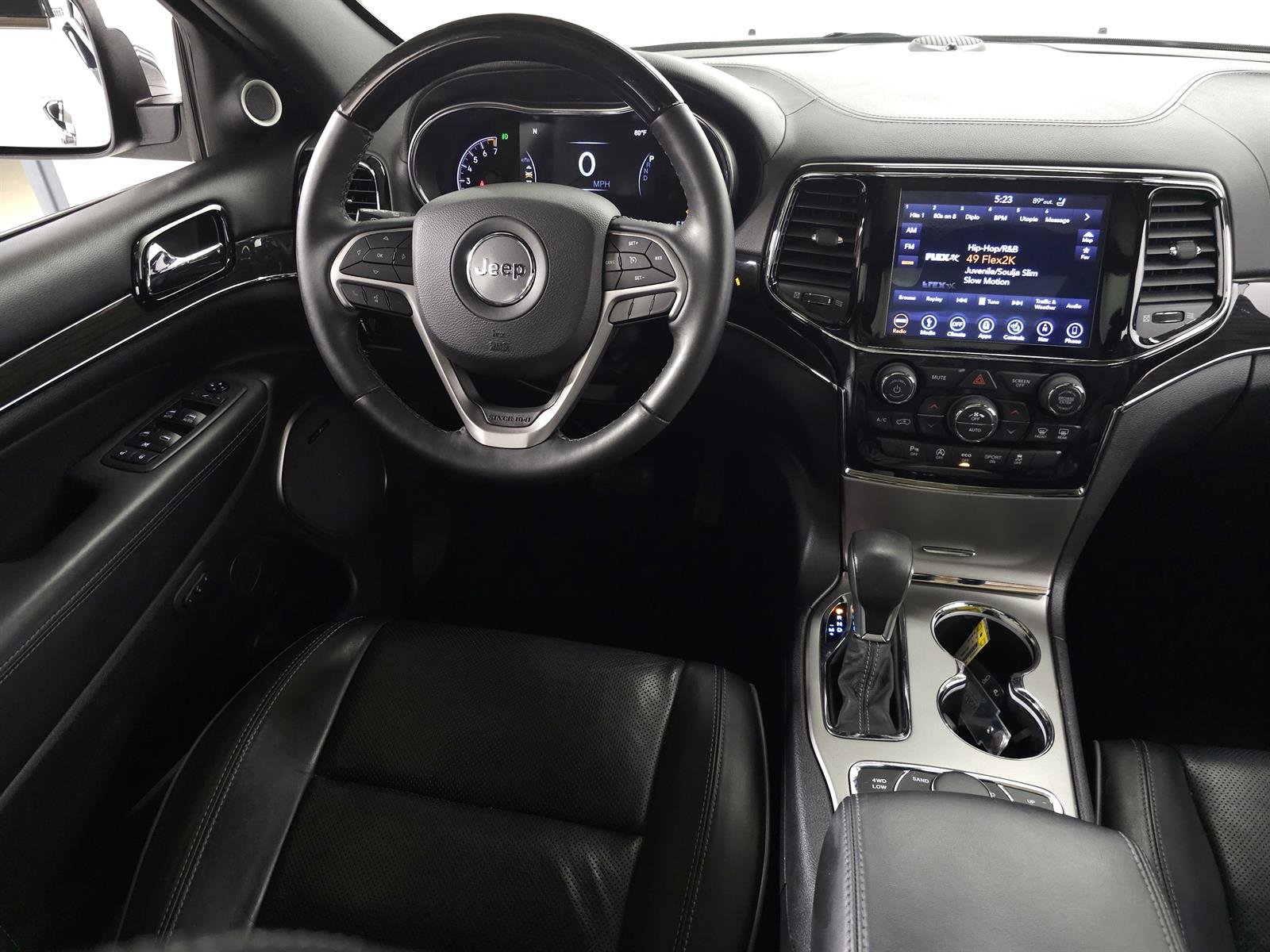 Used 2019 White Jeep Overland image 20