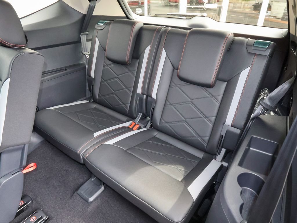 New 2026 Black Volkswagen 2.0T Peak Edition image 17