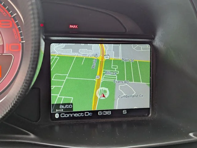 Used 2018  Ferrari Base image 29