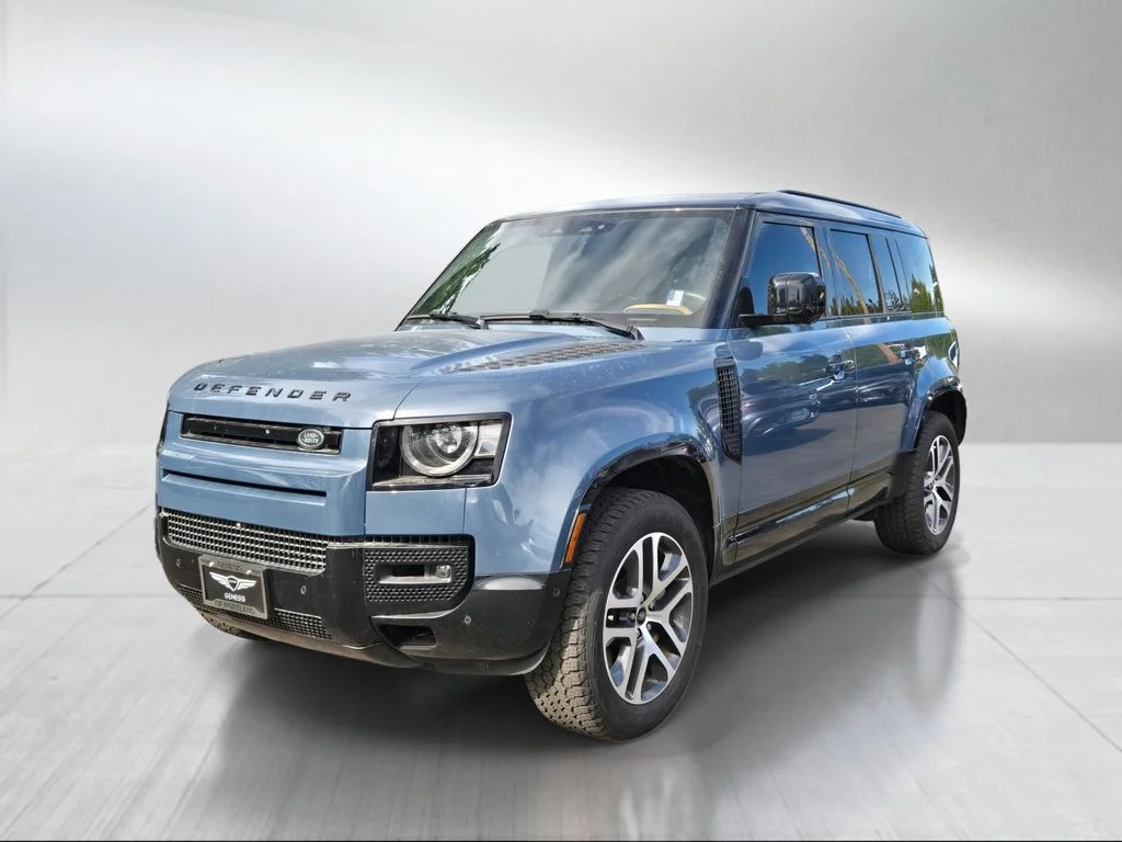 Used 2024 Tasman Blue Metallic Land Rover X-Dynamic SE image 7