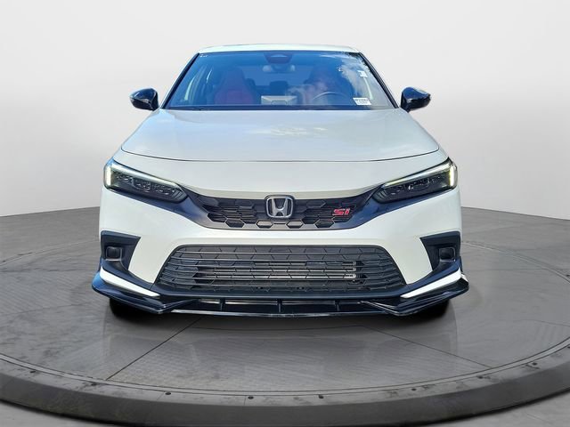 Used 2024  Honda Base image 2