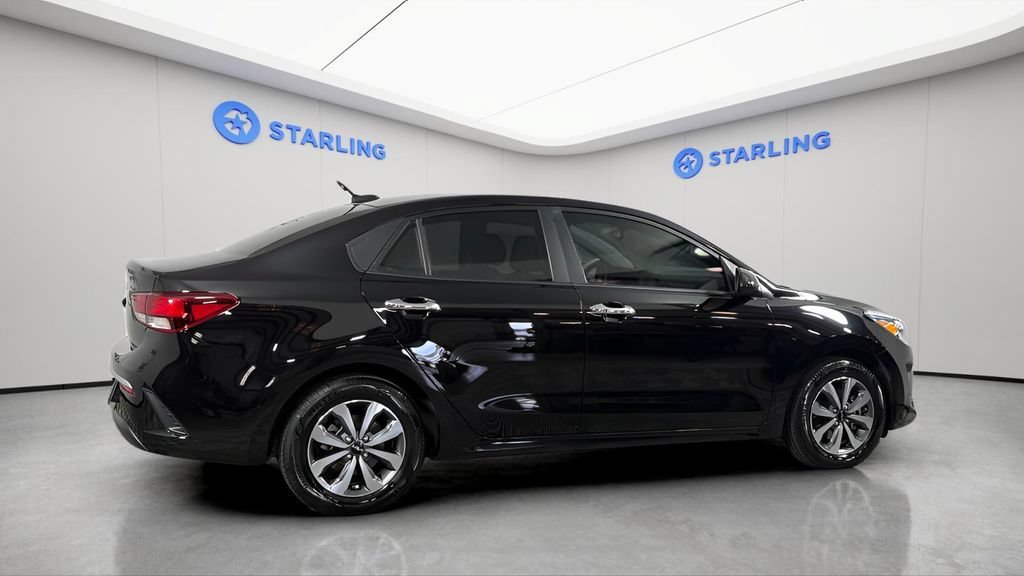 Used 2023 Black Kia S image 11